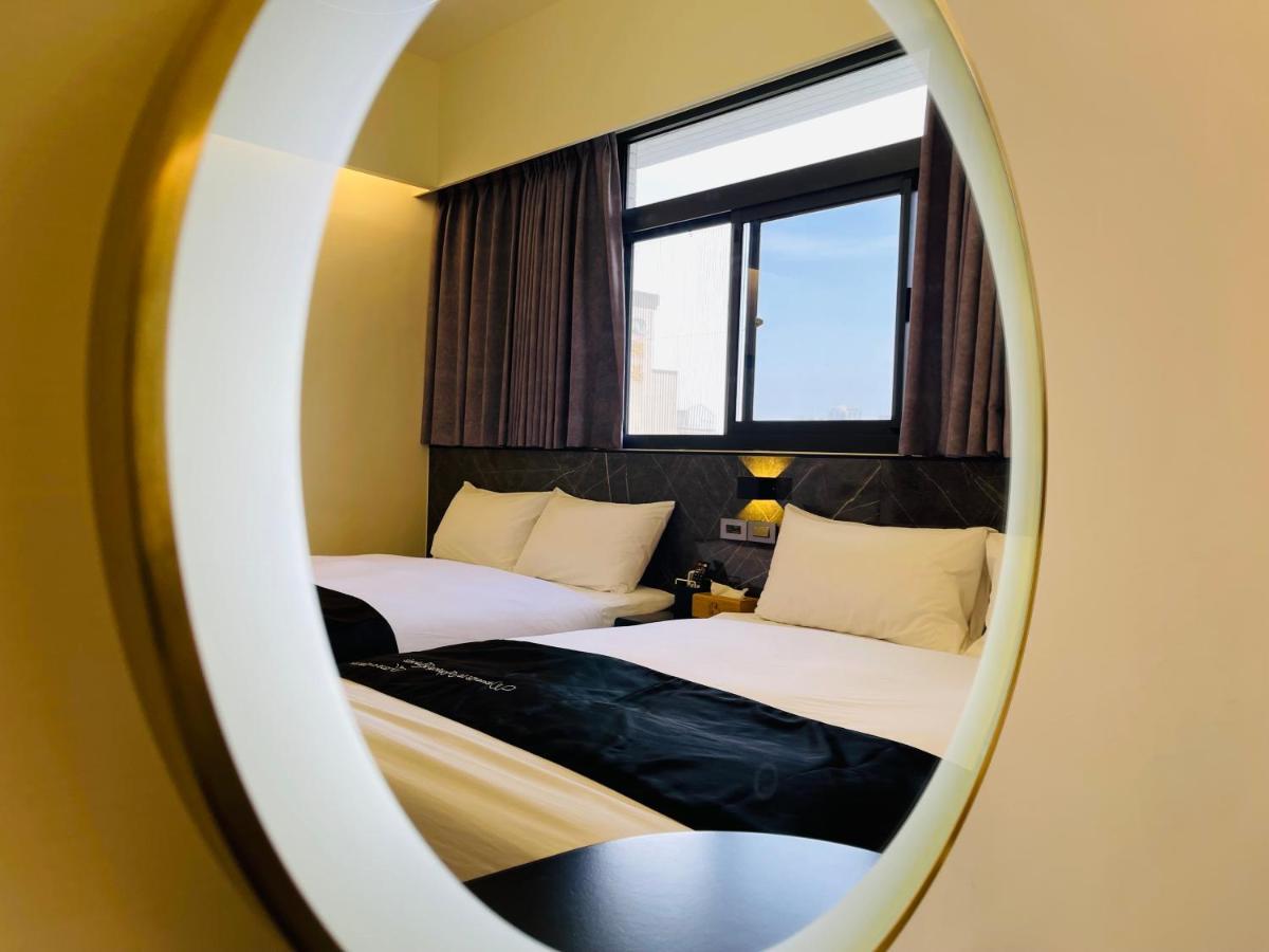 Six Seasons Inn - Qian He Tainan Extérieur photo