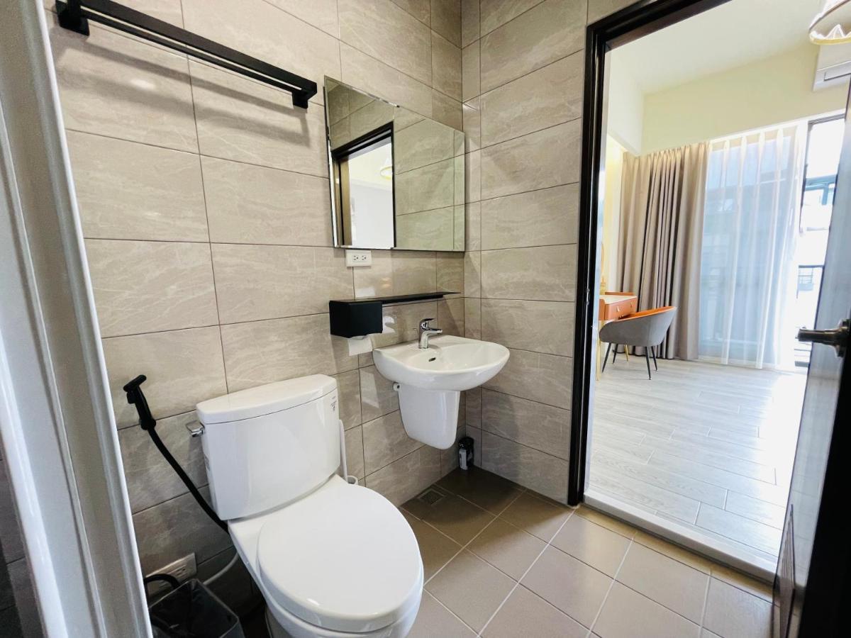 Six Seasons Inn - Qian He Tainan Extérieur photo