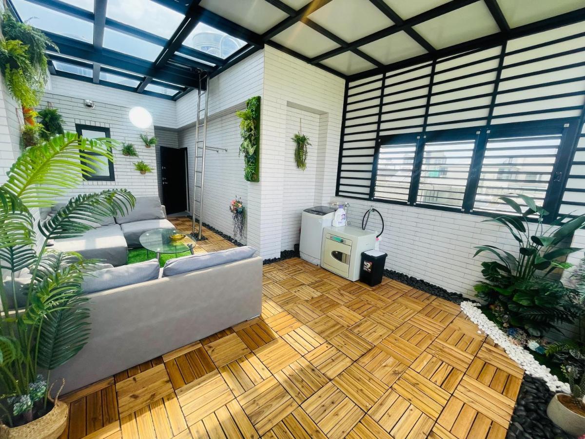 Six Seasons Inn - Qian He Tainan Extérieur photo
